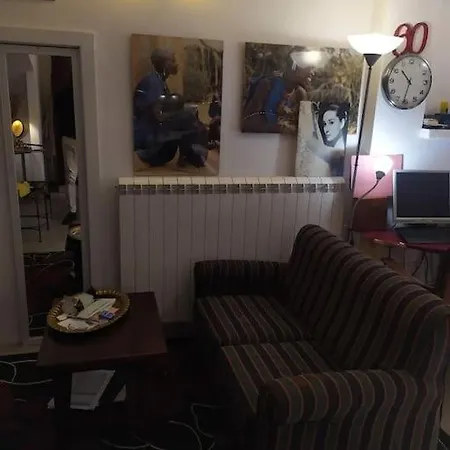 Casa easy nel centro storico di Spoleto Appartamento *