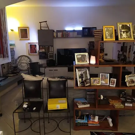 Casa Easy Nel Centro Storico Di Spoleto *